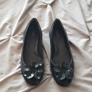 BOC Flower Flats